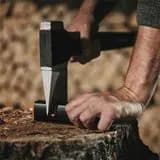 1000601_fiskarsemea_02_xsharp_axe_sharpener