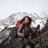 kadin-trekking-sirt-cantasi-50l-mt-100-easyfit (18)