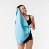 mikrofiber-havlu-l-mavi-80-x-130-cm (1)