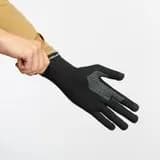 yetiskin-trekking-ic-eldiveni-siyah-mt500 (1)